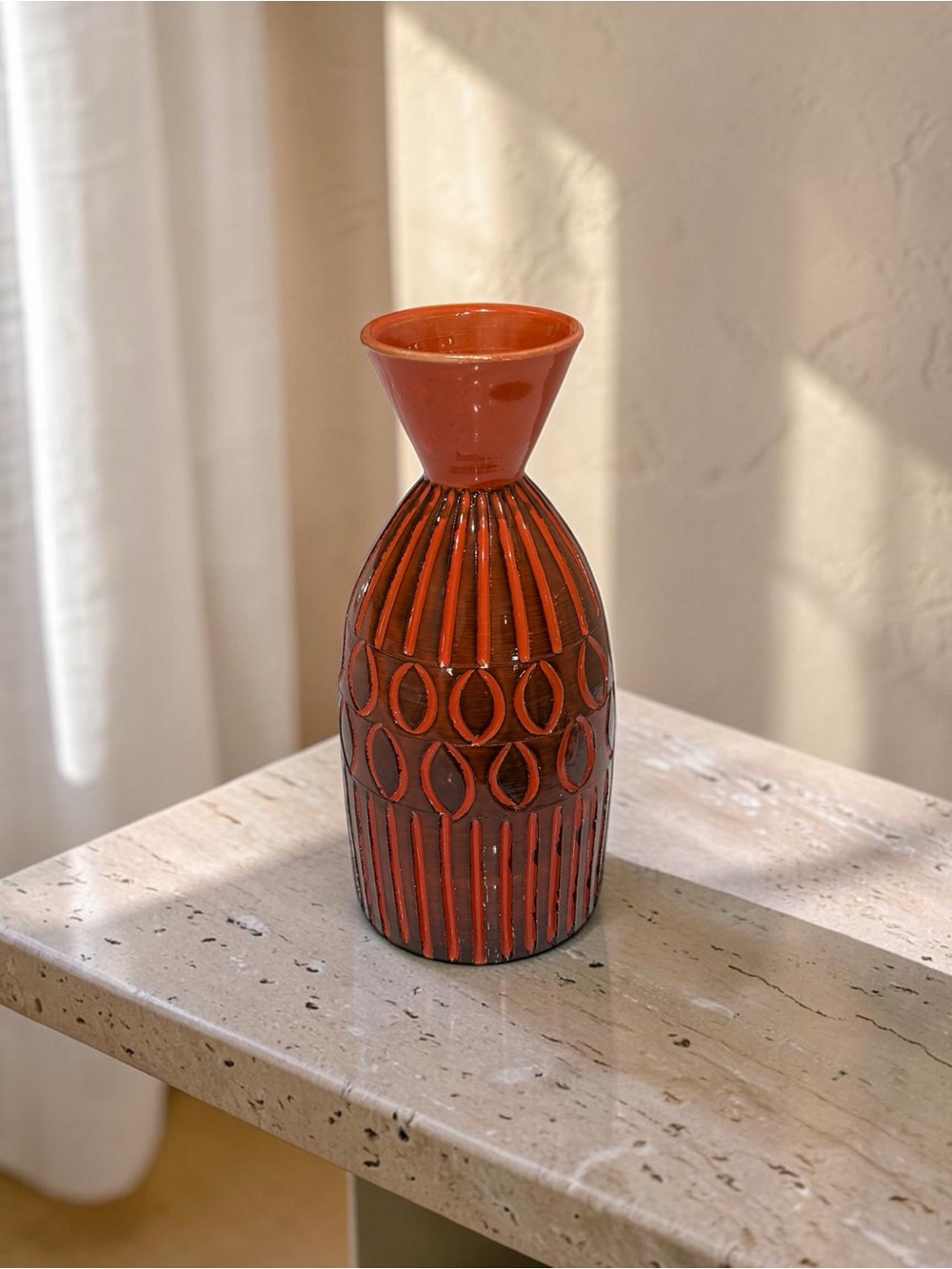 Mid‑Century Modern Italian Textured Ceramic Vase – Deep Orange & Black Glaze - Picture 13 of 17